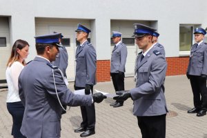 Na zdjęciu święto Policji 2021 w Lublińcu. Wręczanie aktów nominacyjnych.